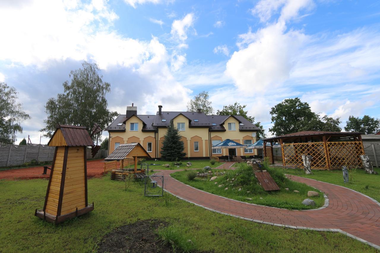 Gostinnyi Dvor Polotsk Esterno foto